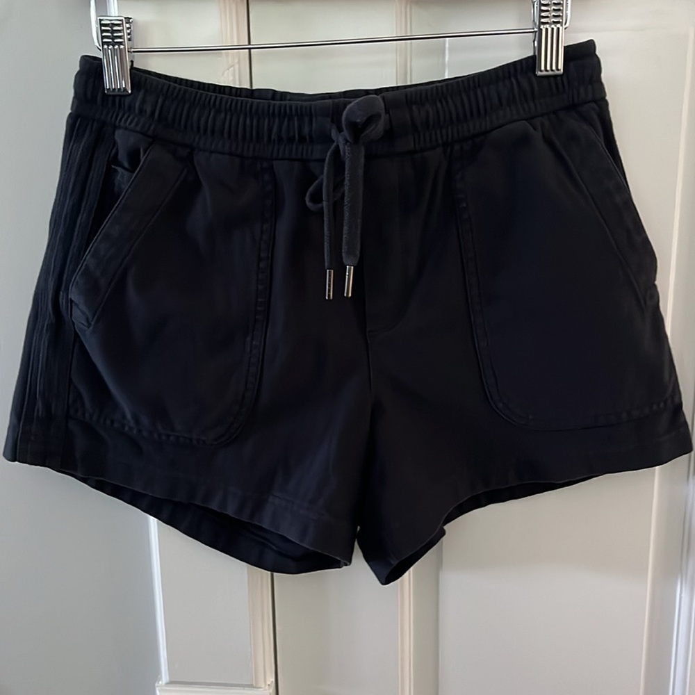 Athleta Farallon shorts xs